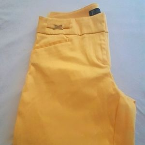 New York & Co 7th avenue yellow pants
